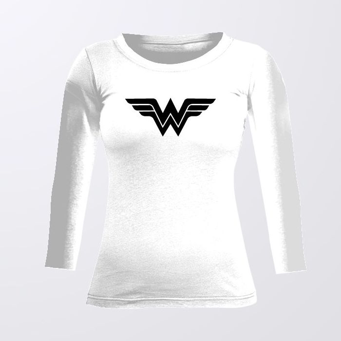Remera store mujer maravilla